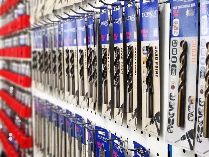 M35 cobalt twist drill bits on the sample-room display