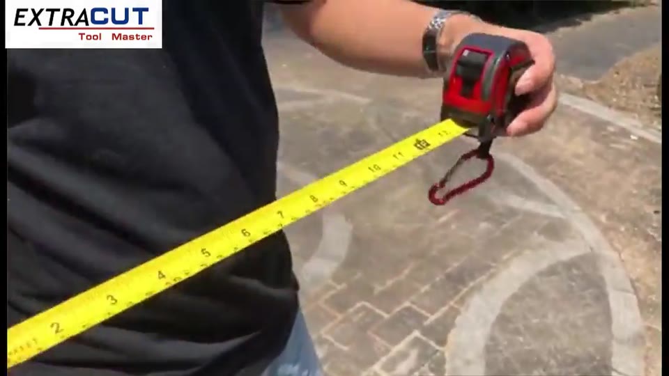 Extracut Super Measuring Tape during destructive testing
